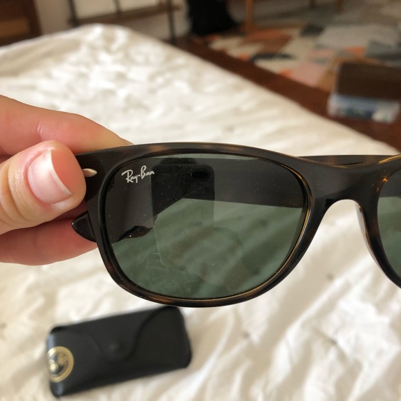 New Wayfarer Classic Sunglasses Men’s - Picture 3 of 5